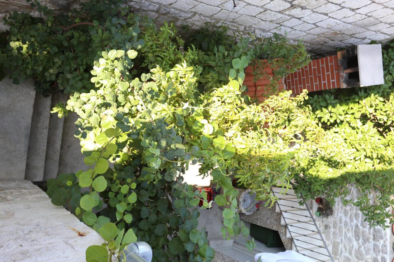 尼克拉公寓式酒店 斯普利特 外观 照片